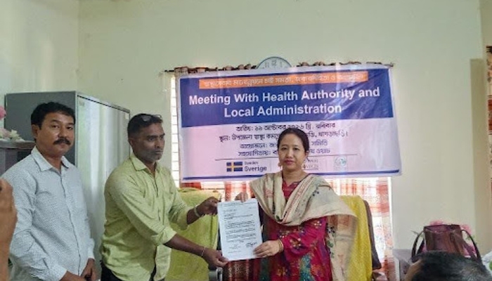 মহালছড়ি উপজেলা স্বাস্থ্য কমপ্লেক্স কর্তৃপক্ষের কাছে হস্তান্তরিত উপজেলা স্বাস্থ্য অধিকার যুব ফোরামের লিখিত সুপারিশমালা।