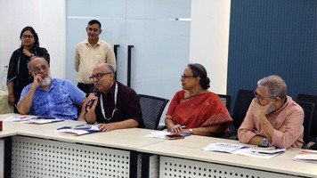 Discussion on recommendations for women's health proposed by the Women's Affairs Reform Commission_02
