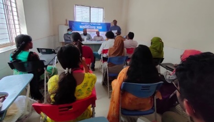 নেত্রকোণা জেলা সদর হাসপাতার কর্তৃপক্ষের সাথে জেলা স্বাস্থ্য অধিকার ফোরাম ও যুব ফোরামের সদস্যদের সাথে মতবিনিময় সভা অনুষ্ঠিত